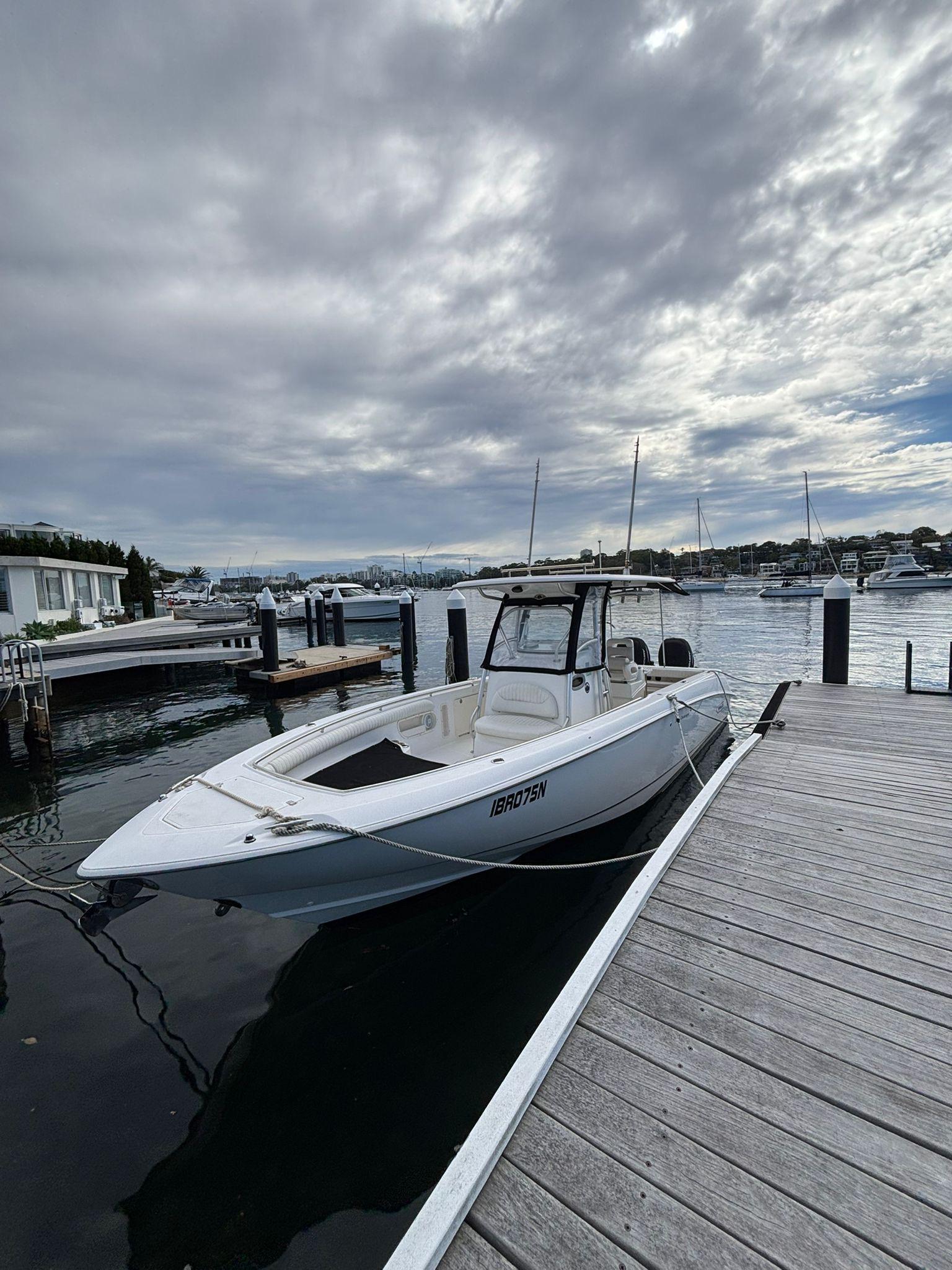 Boston Whaler 320 Outrage
