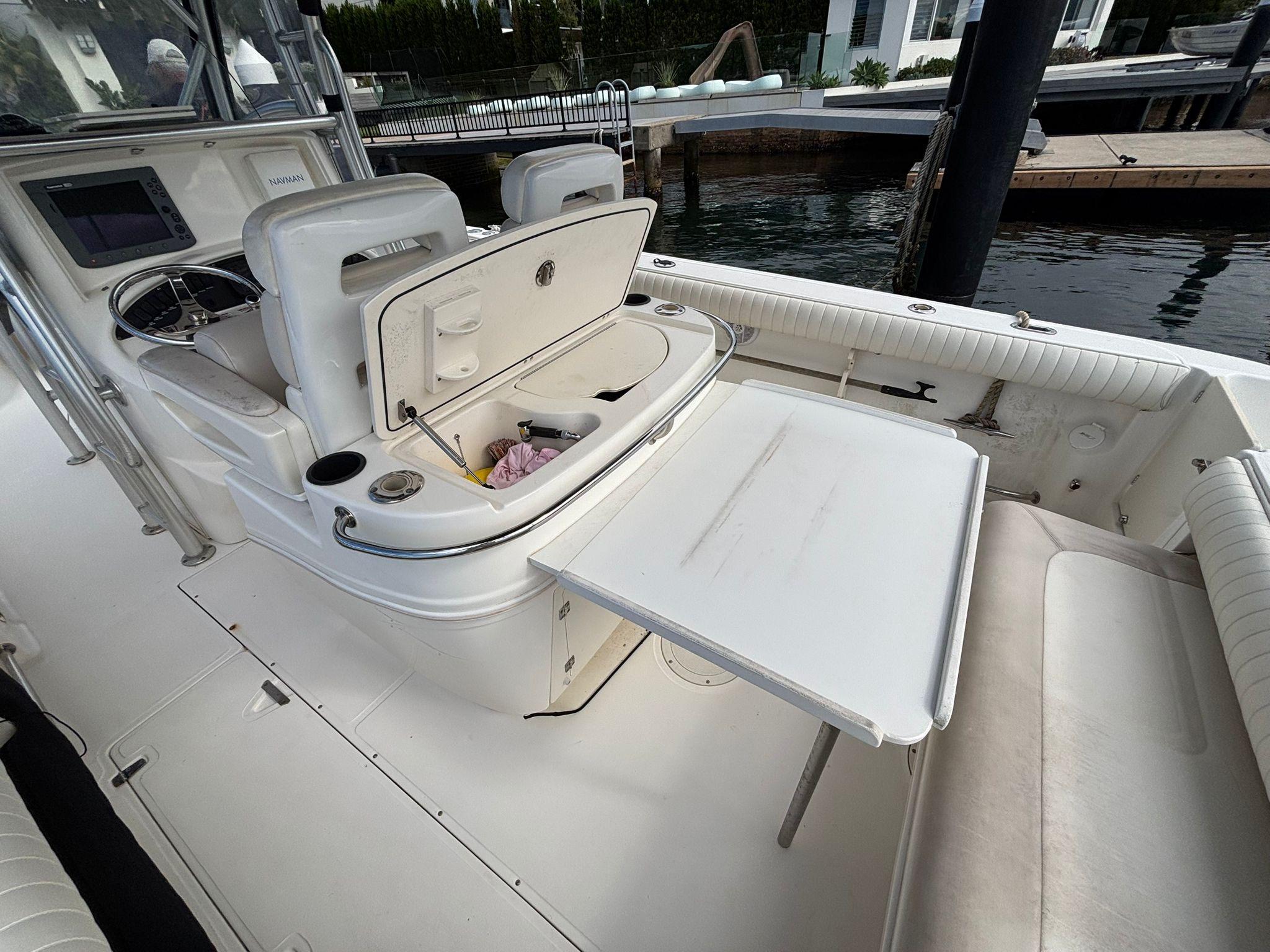 Boston Whaler 320 Outrage