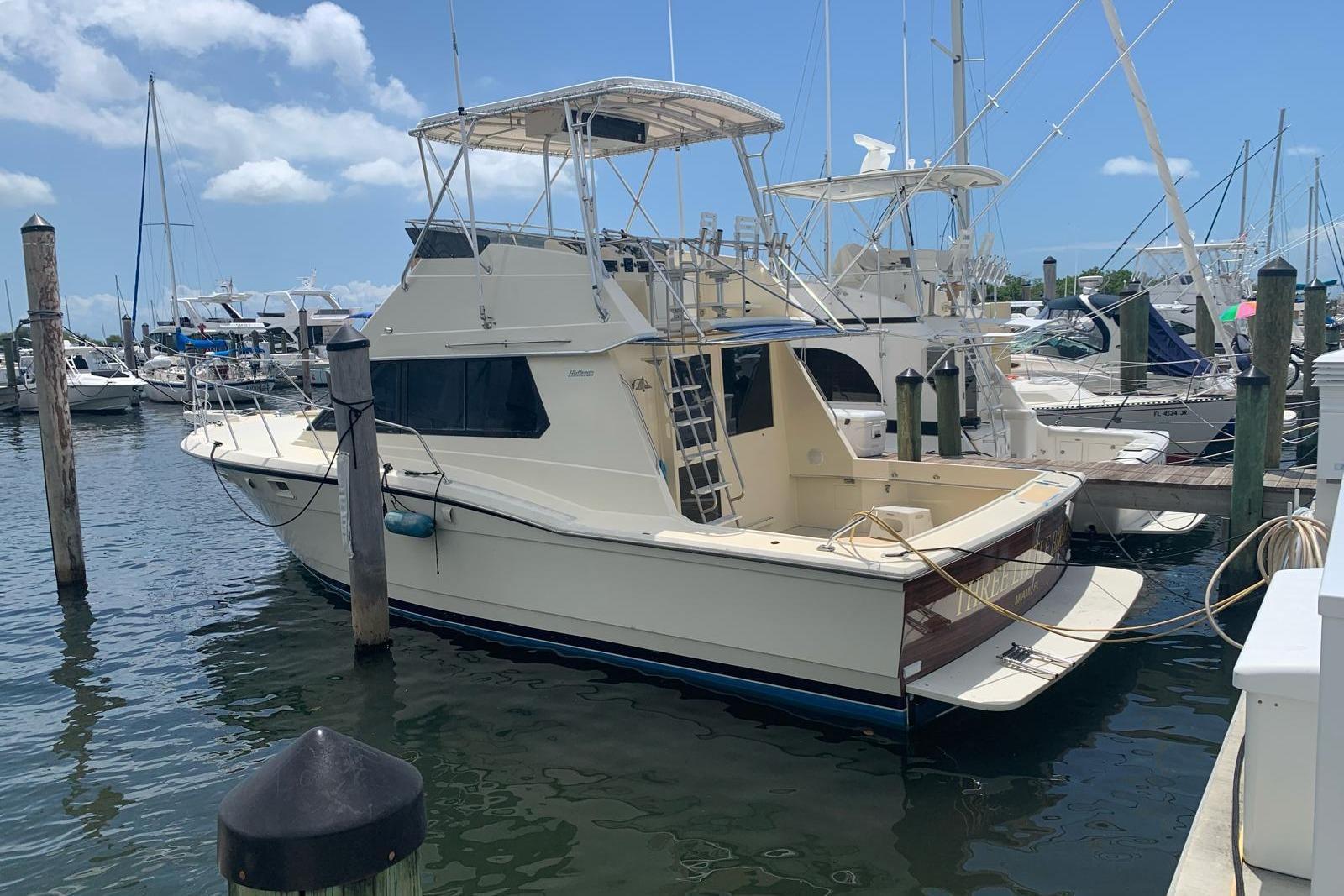 Hatteras 36 Convertible