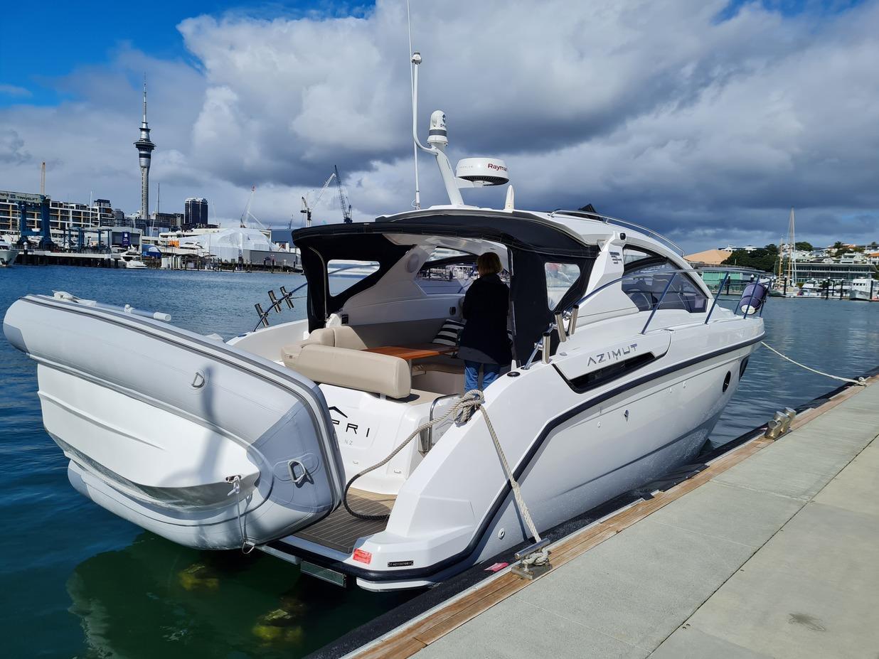 Azimut Atlantis 34