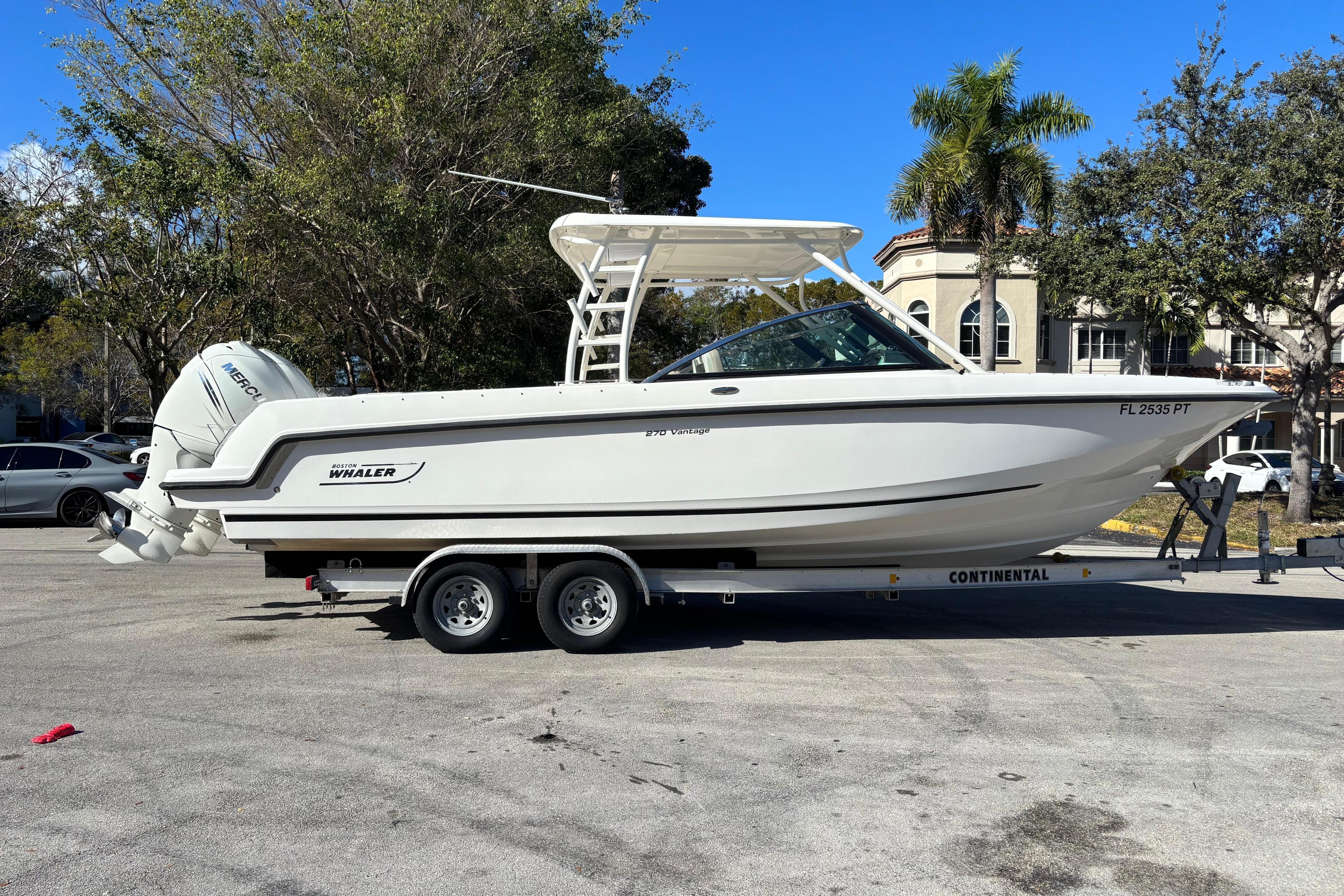 Boston Whaler 270 Vantage