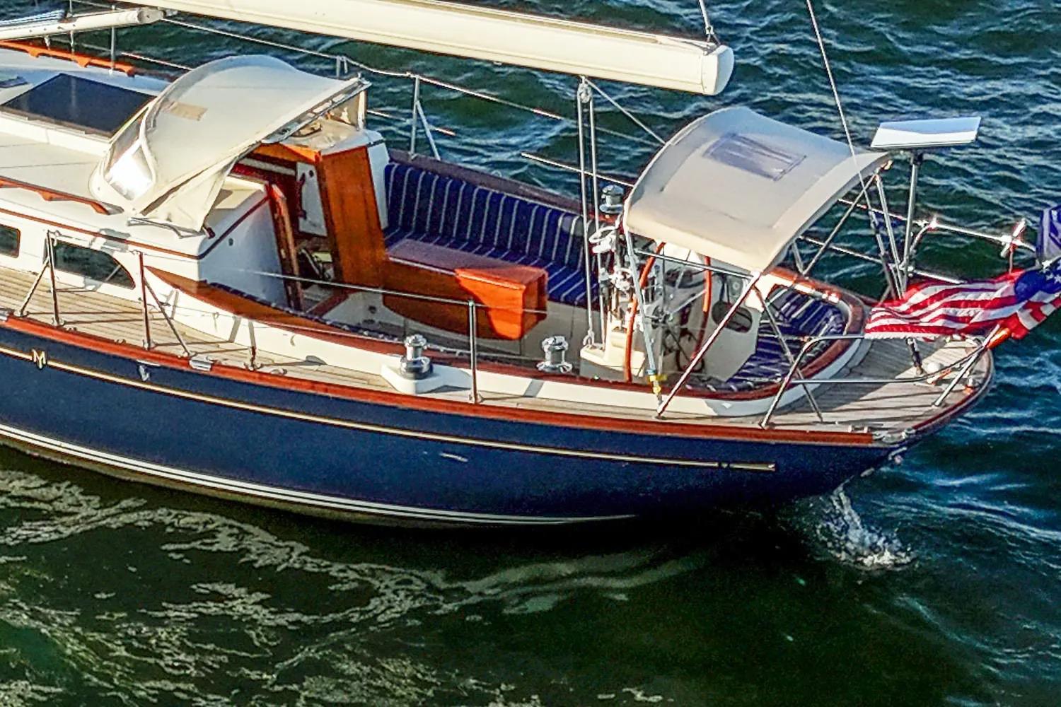 Morris Yachts M42