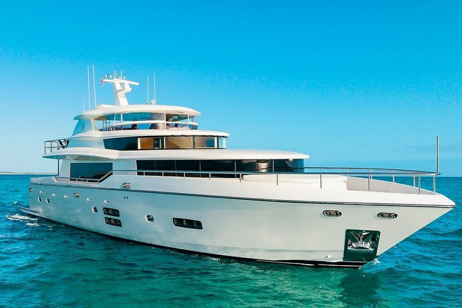 Johnson 93 Flybridge