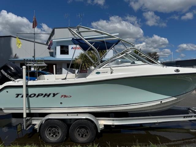 Bayliner Trophy 2206 DC