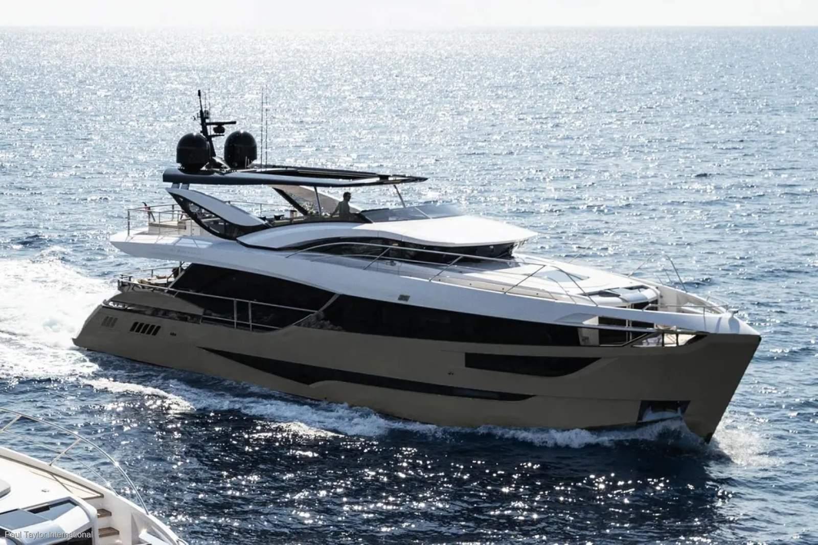 Dominator 28M