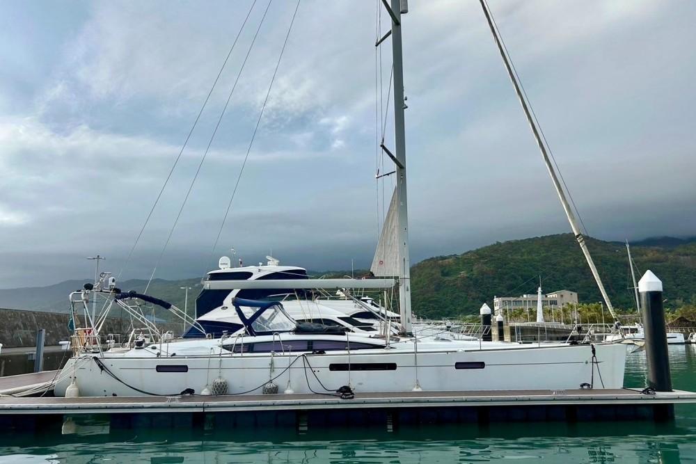 Jeanneau 57