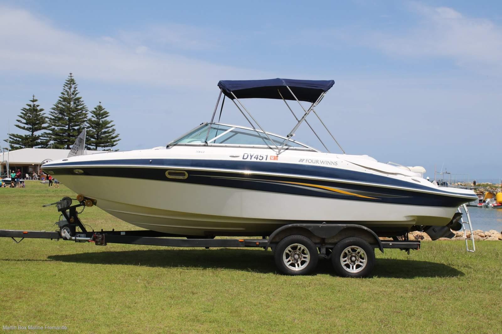 Four Winns H240
