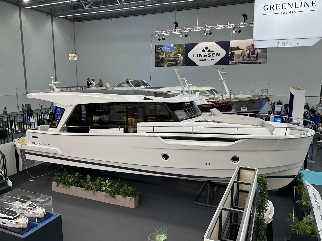 Greenline 42