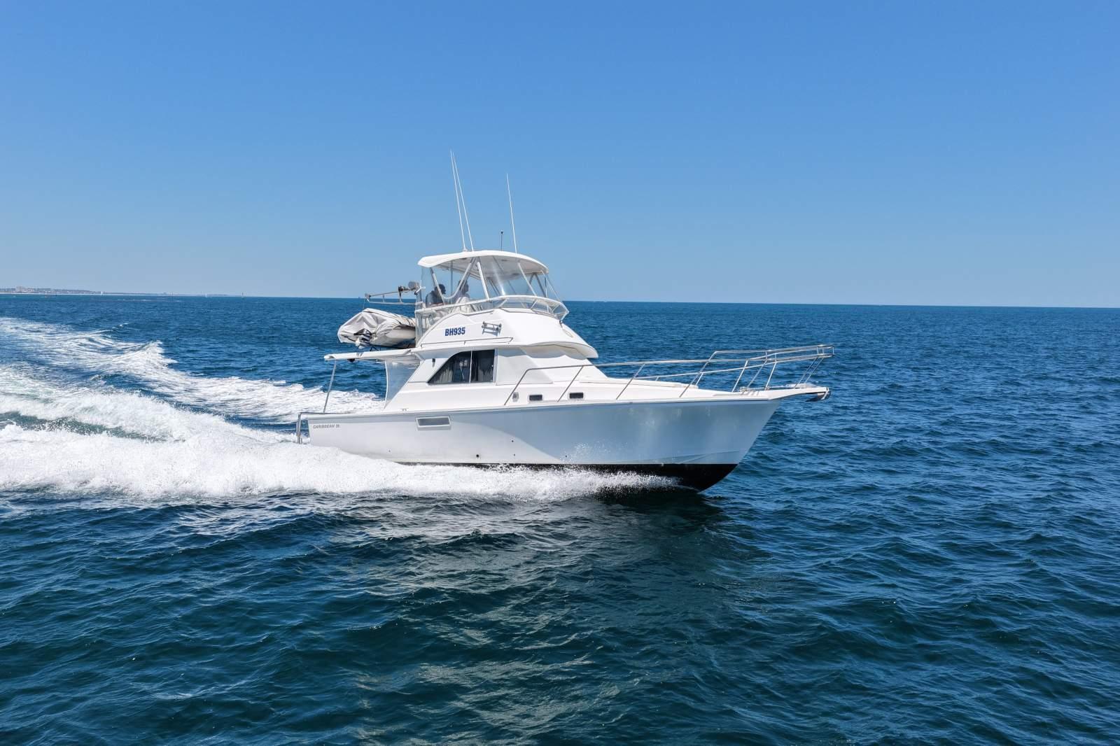 Caribbean 35 Flybridge Cruiser Mk II