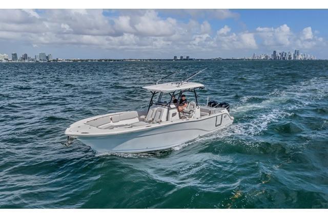 Sea Fox 328 Commander