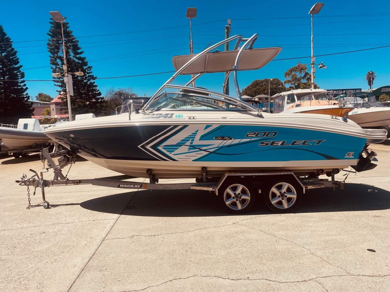 Sea Ray 220 Select