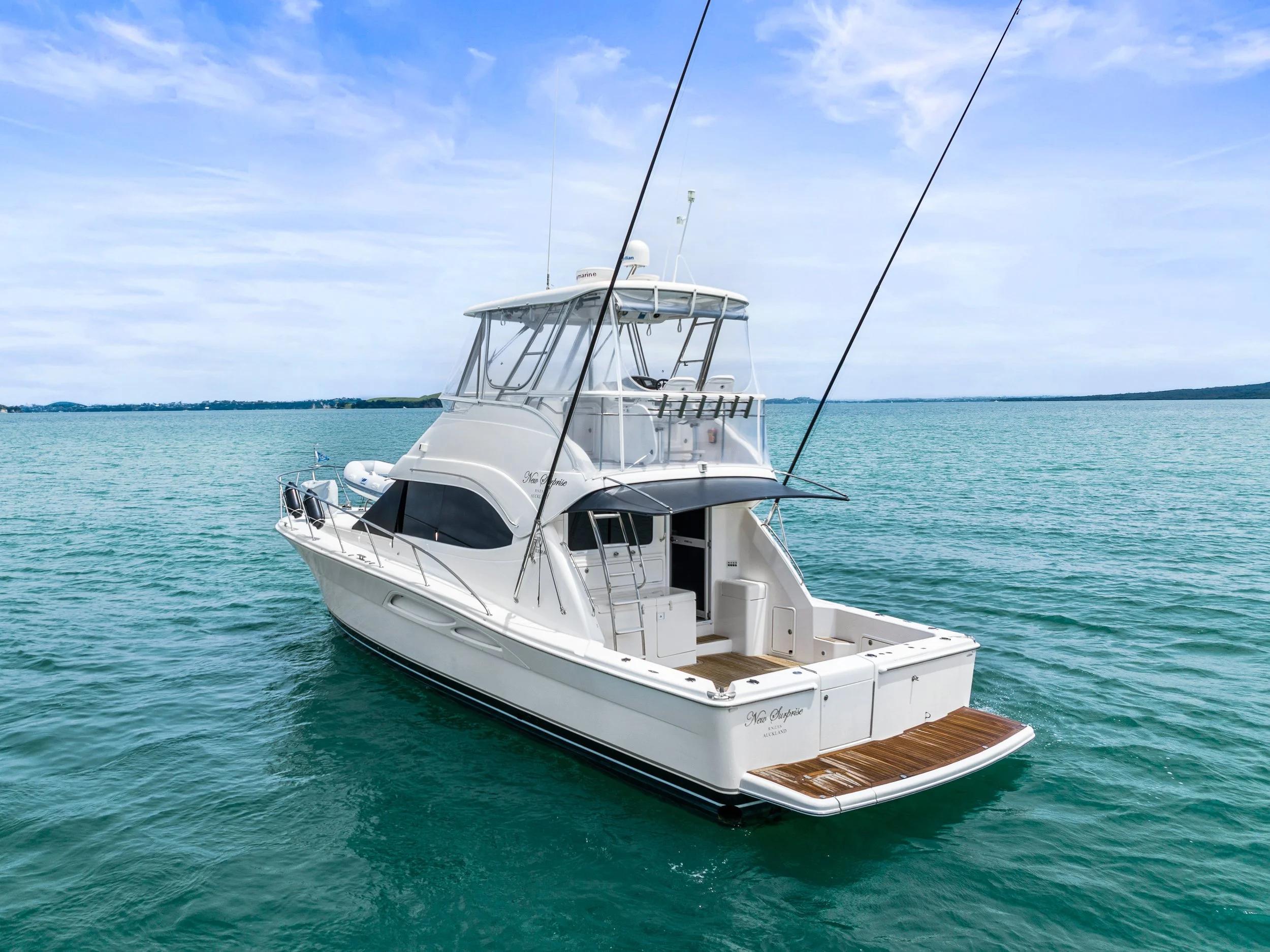 Riviera 40 Flybridge