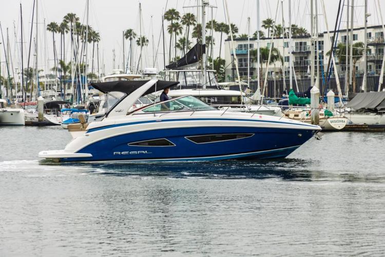 Regal 32 Express