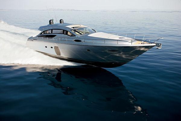 Pershing 72