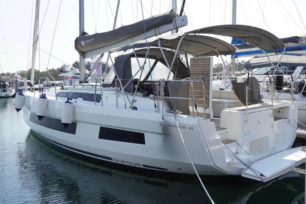 Dufour D41