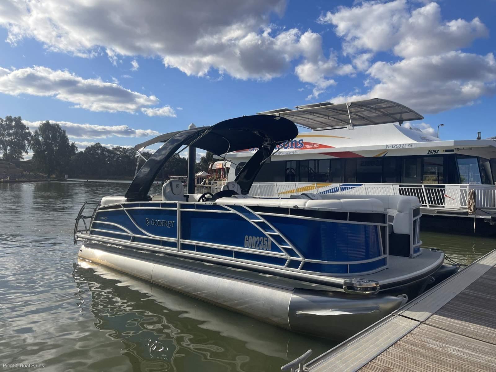 Godfrey Monaco 235 SB