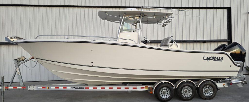 Mako 284 Center Console