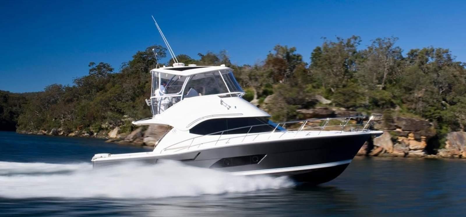 Riviera 43 Open Flybridge