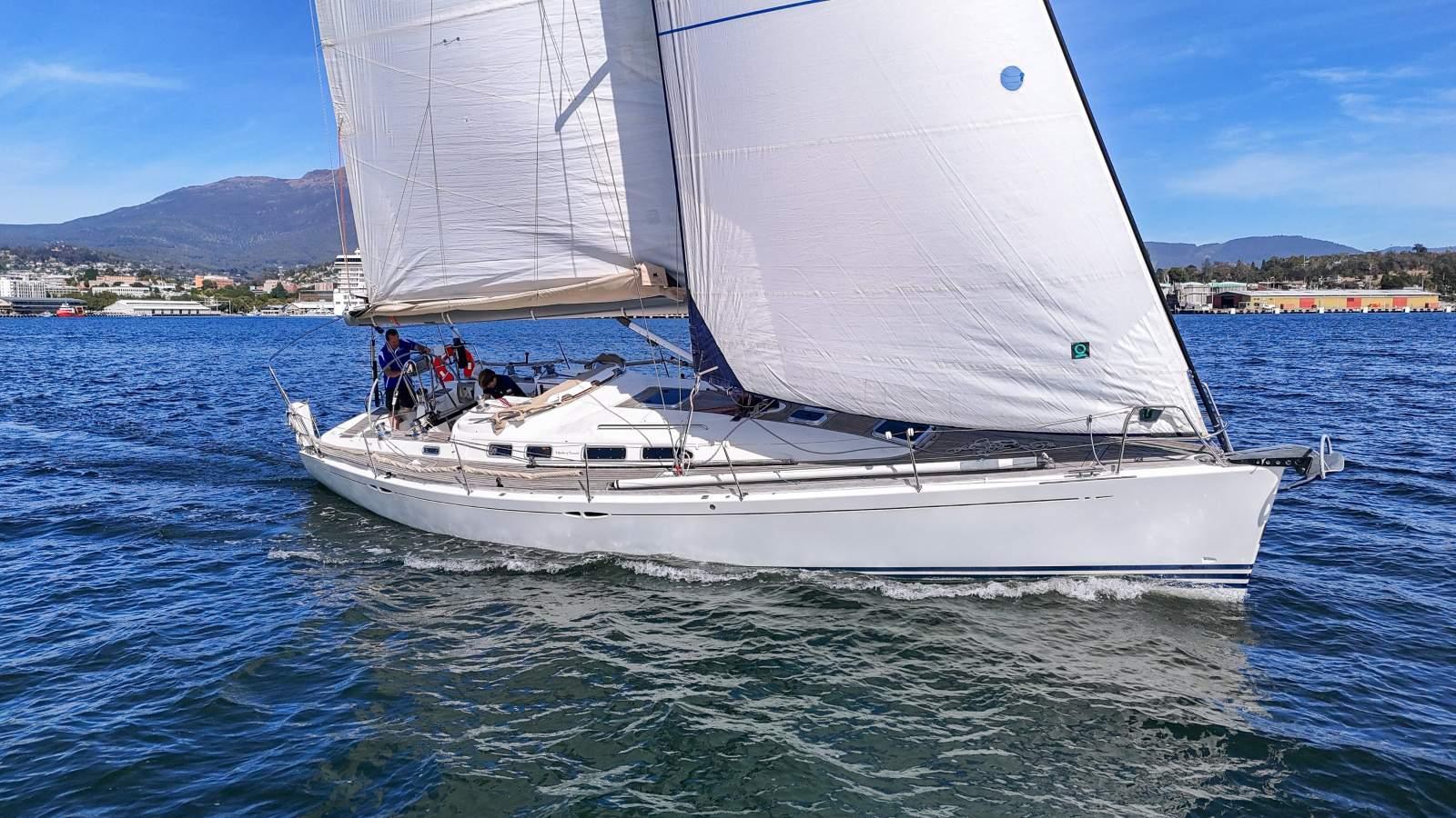 X-Yachts X-43