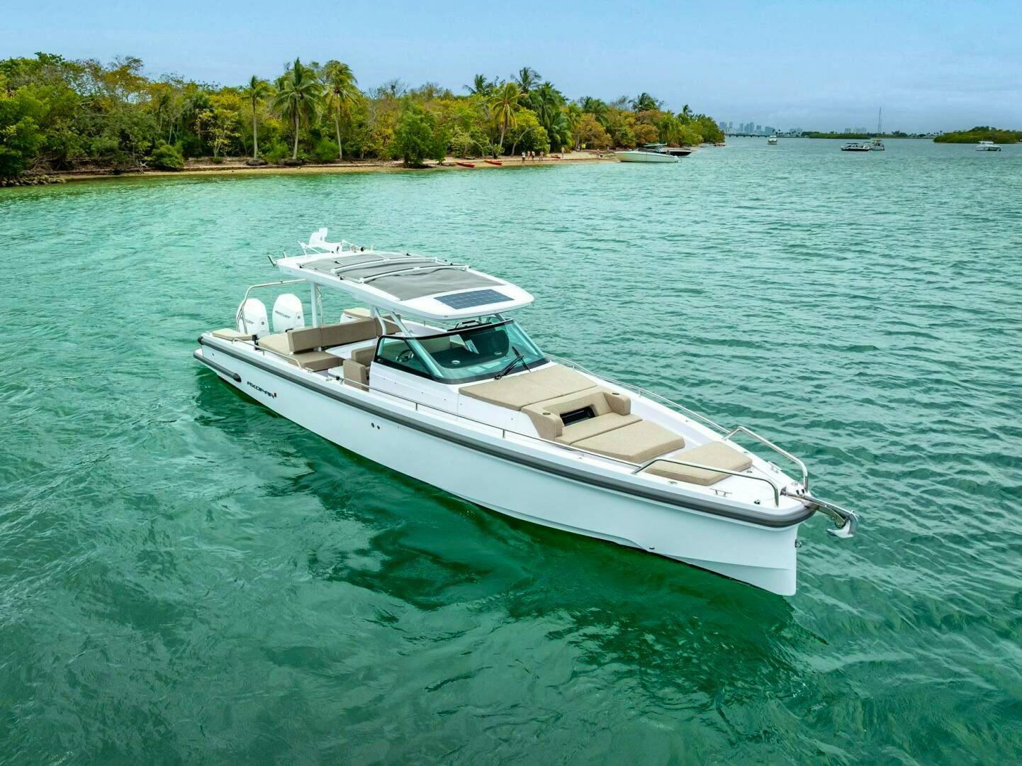 Axopar 37 Sun Top