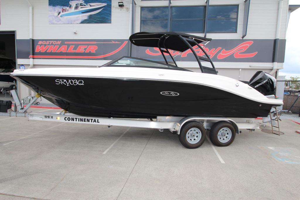 Sea Ray 230 SPX OB
