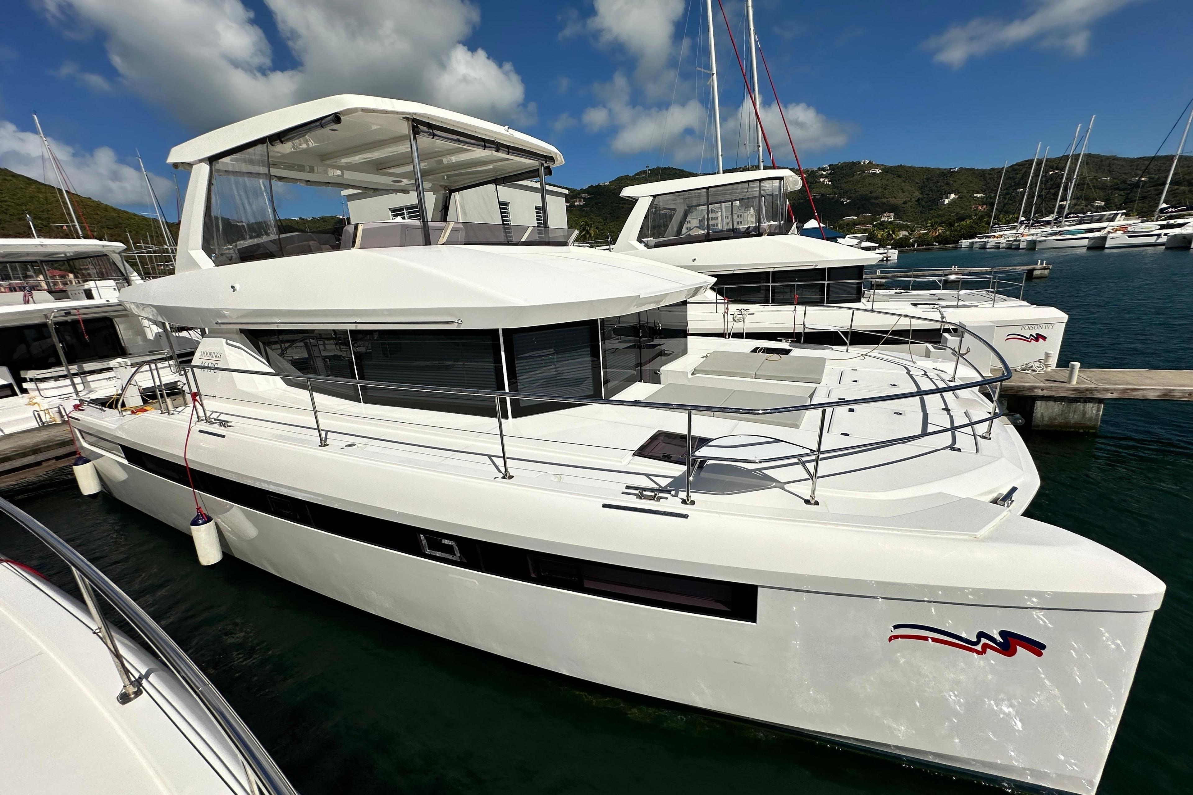 Robertson and Caine Leopard 46 Powercat