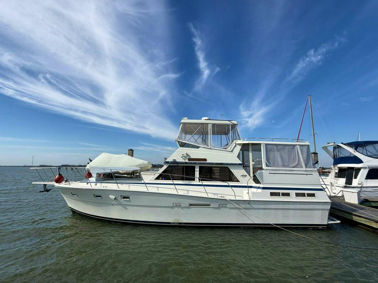 Viking 44 Motor Yacht