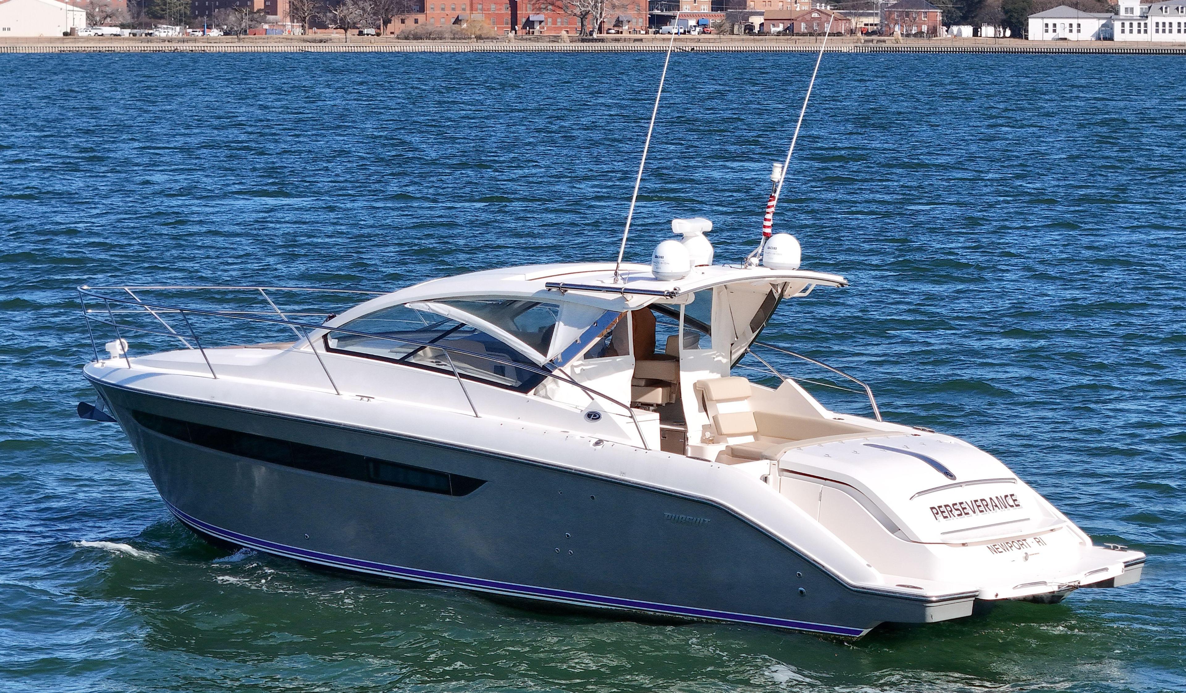 Pursuit 41 SC 365i Sport Coupe