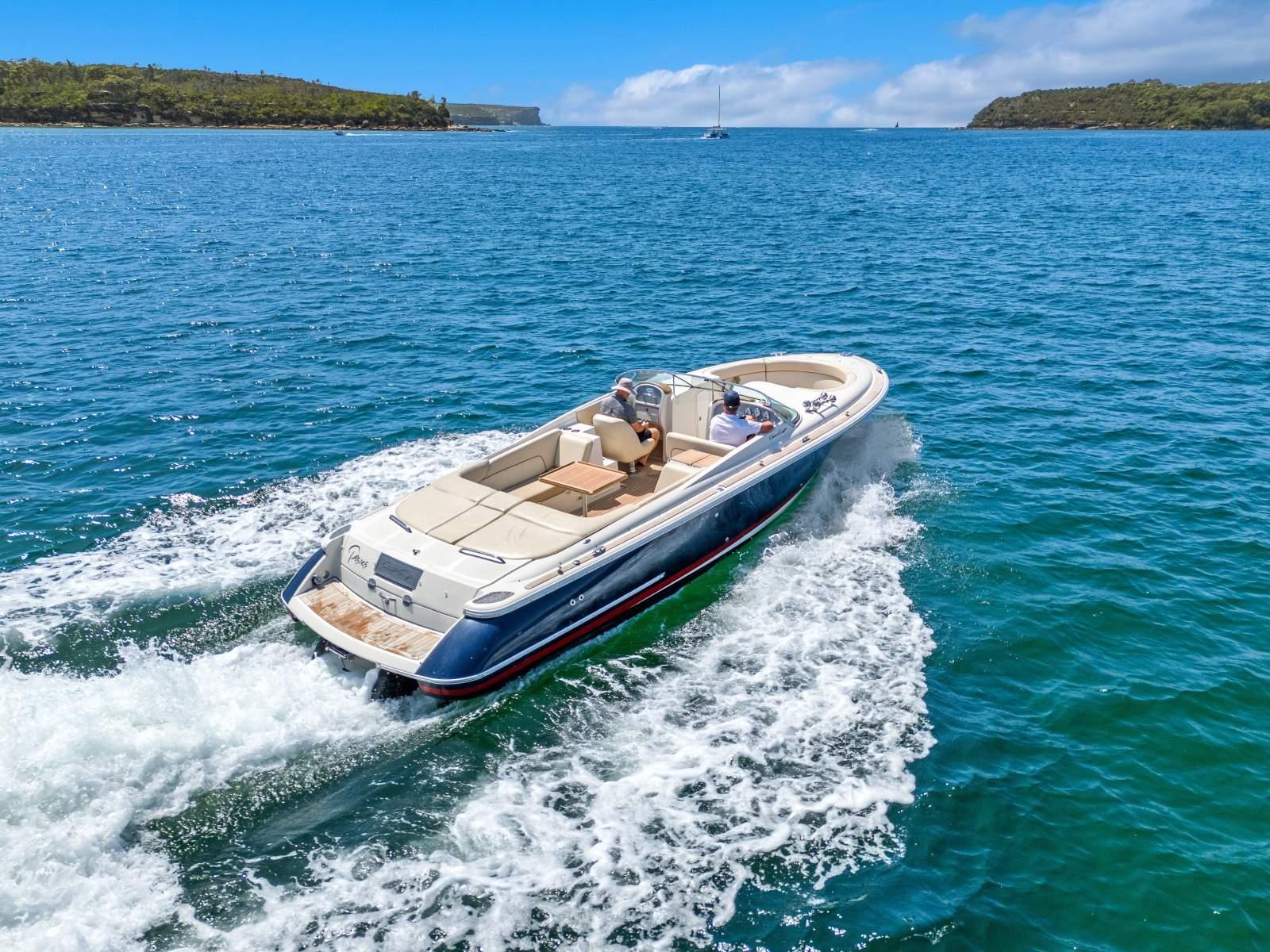 Chris Craft Launch 28