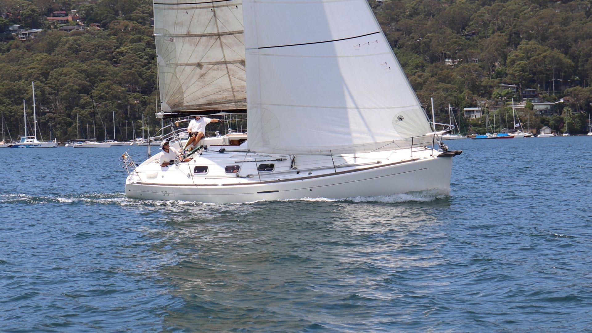 Beneteau First 33.7