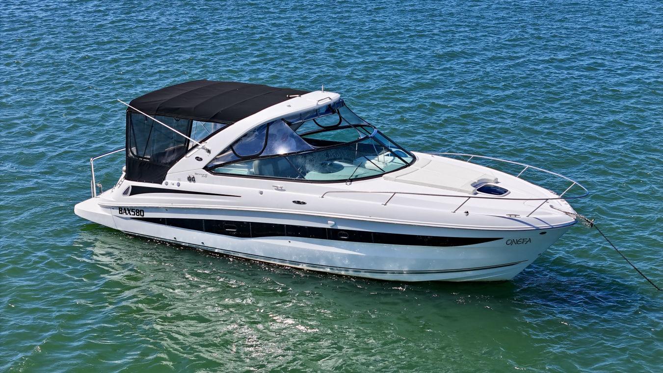 Sea Ray 370 Venture