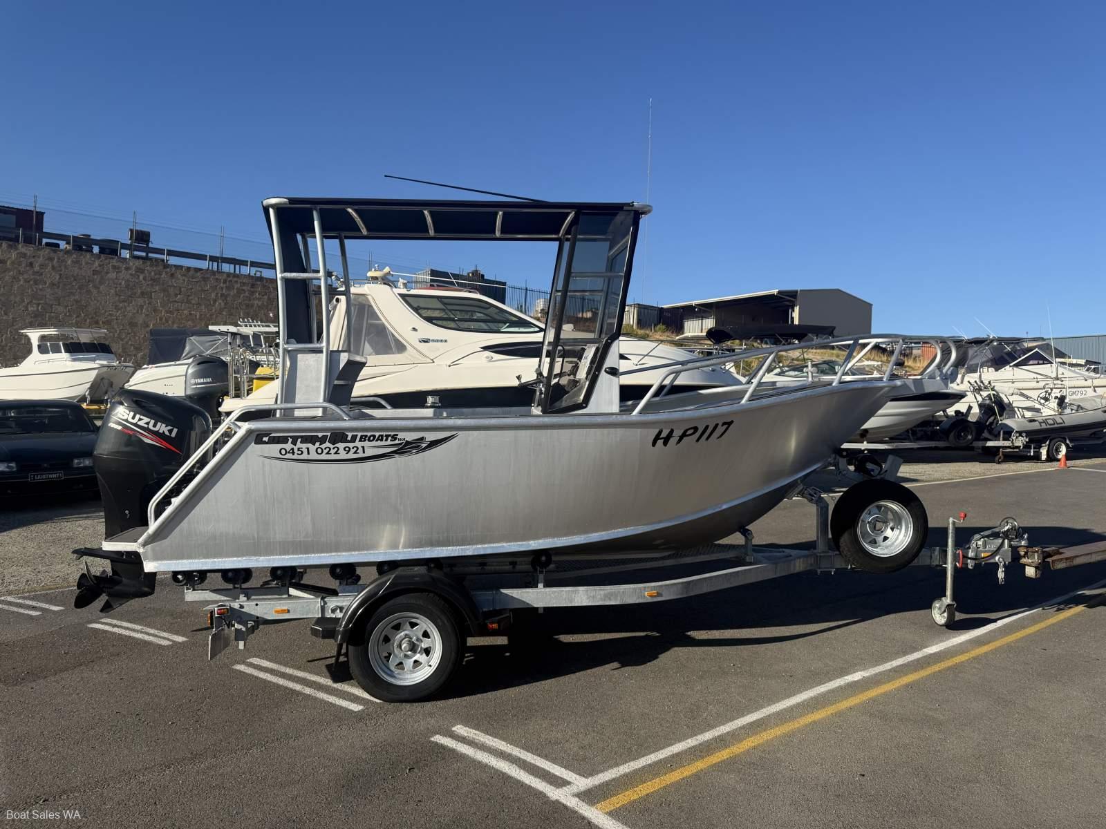 Black Dog Custom Ali Boats 4.9m Centre Console