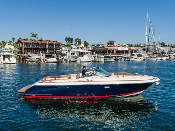 Chris-Craft Dream Chaser 36