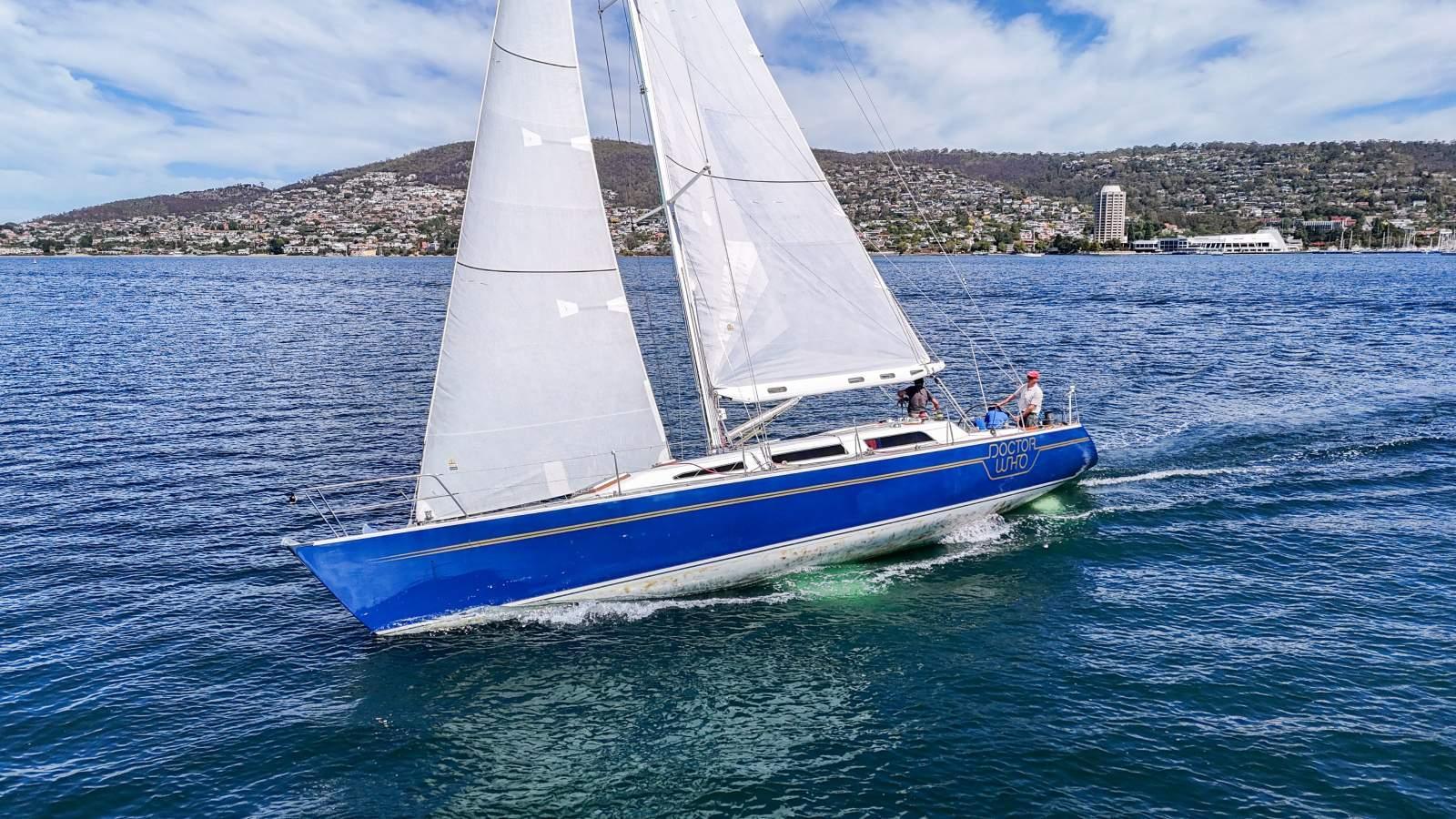 Davidson 52
