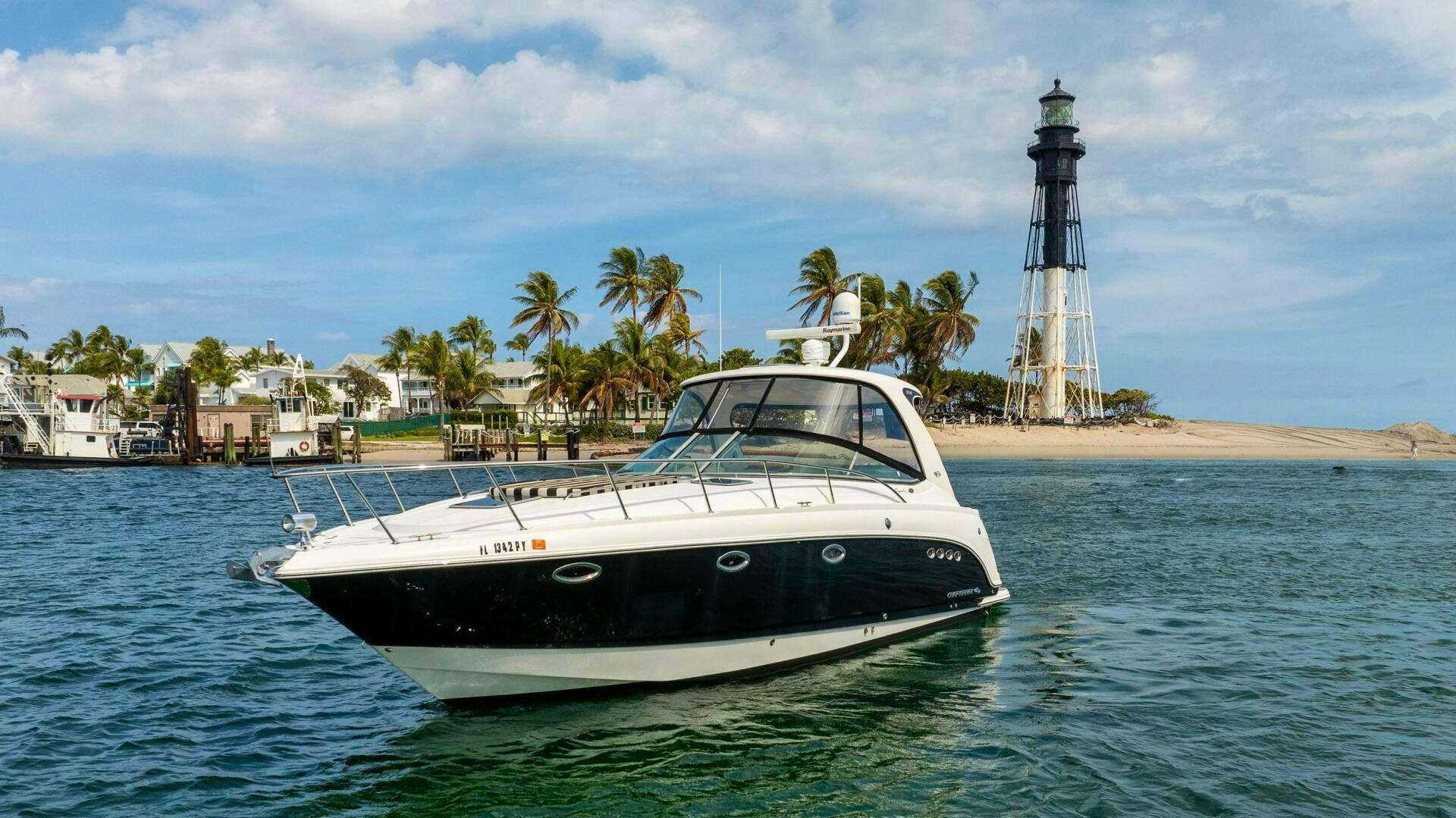 Chaparral 350 Signature Extended Plane
