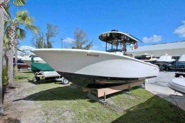 Sea Chaser 27 HFC