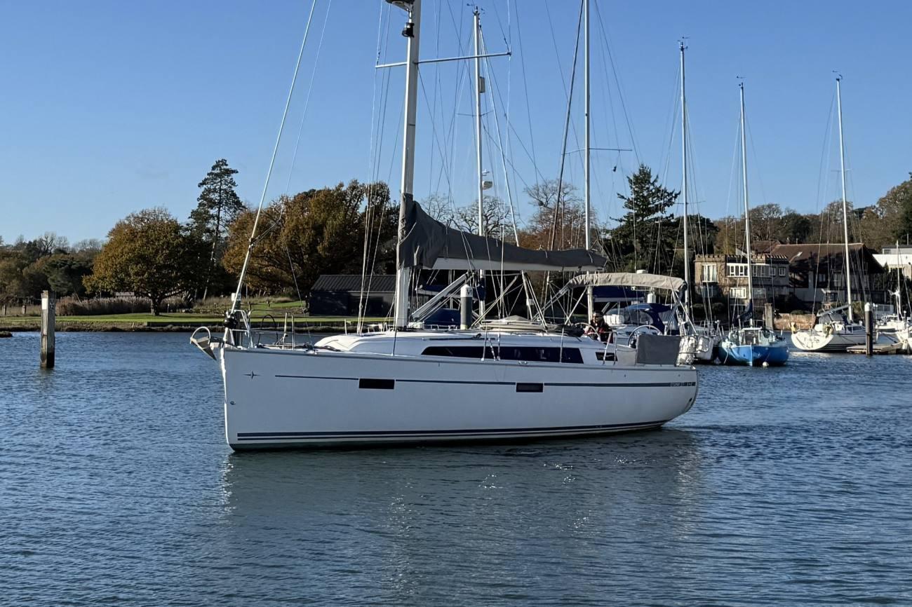 Bavaria Cruiser 37