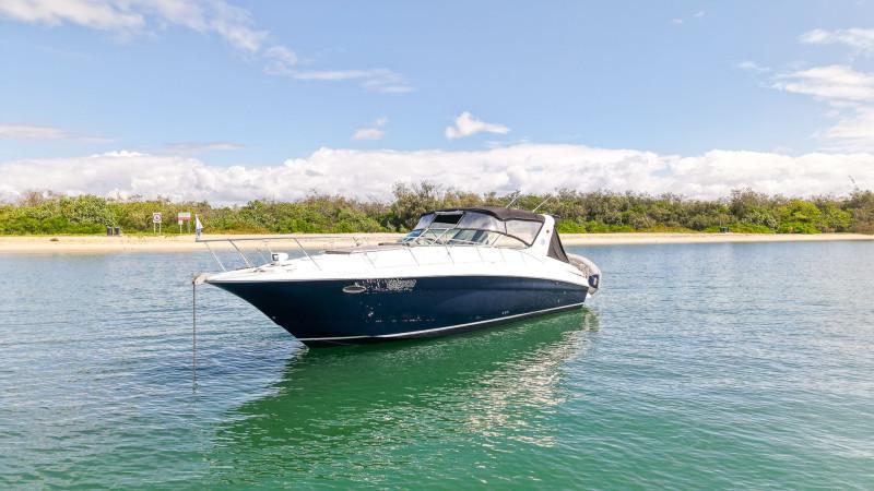 Riviera M370 Sports Cruiser