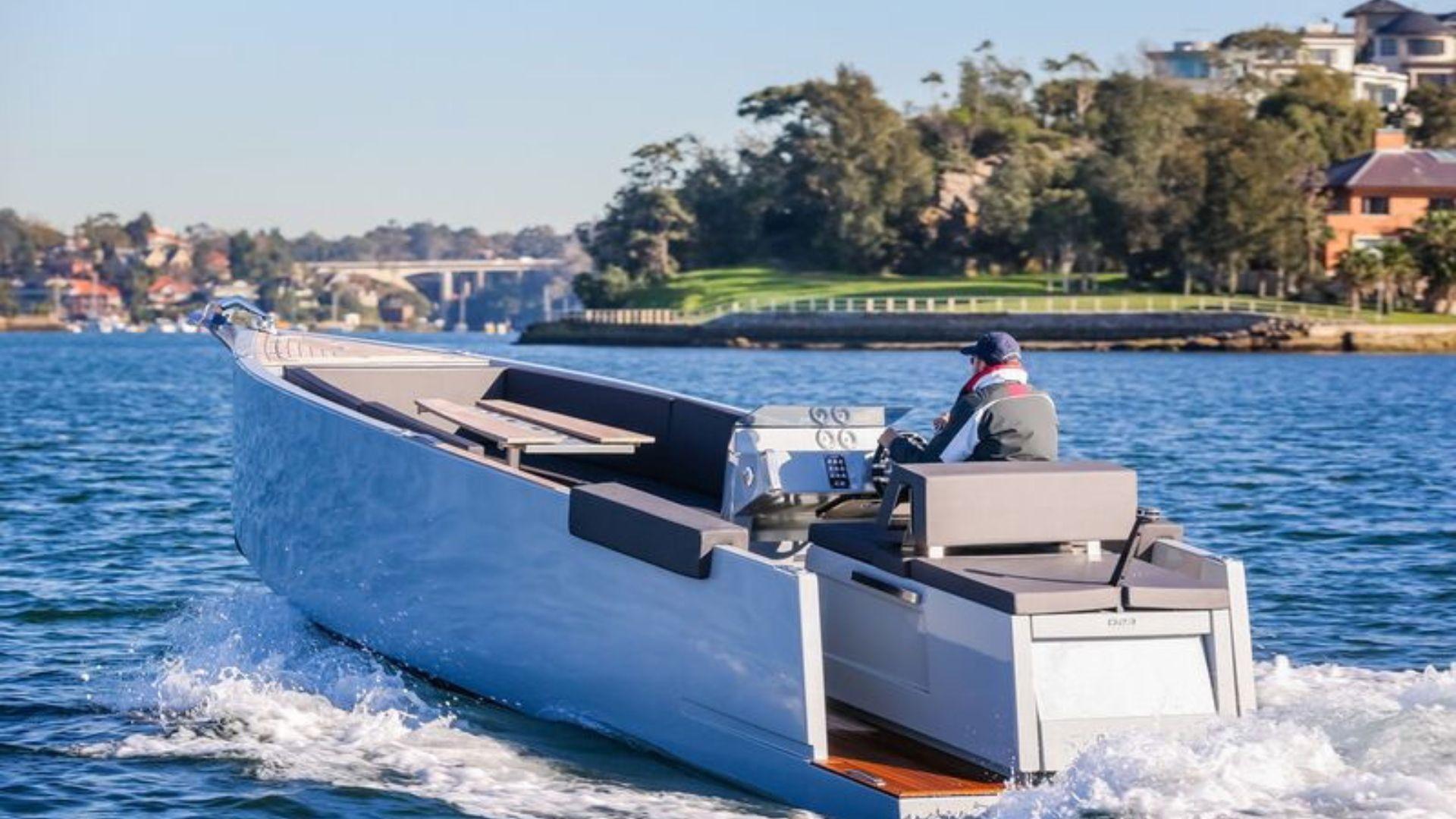 De Antonio Yachts D23