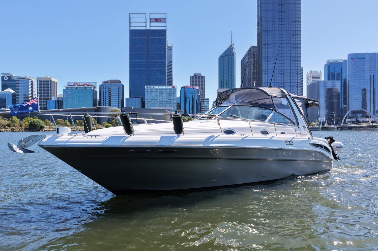 Sea Ray 365 Sundancer