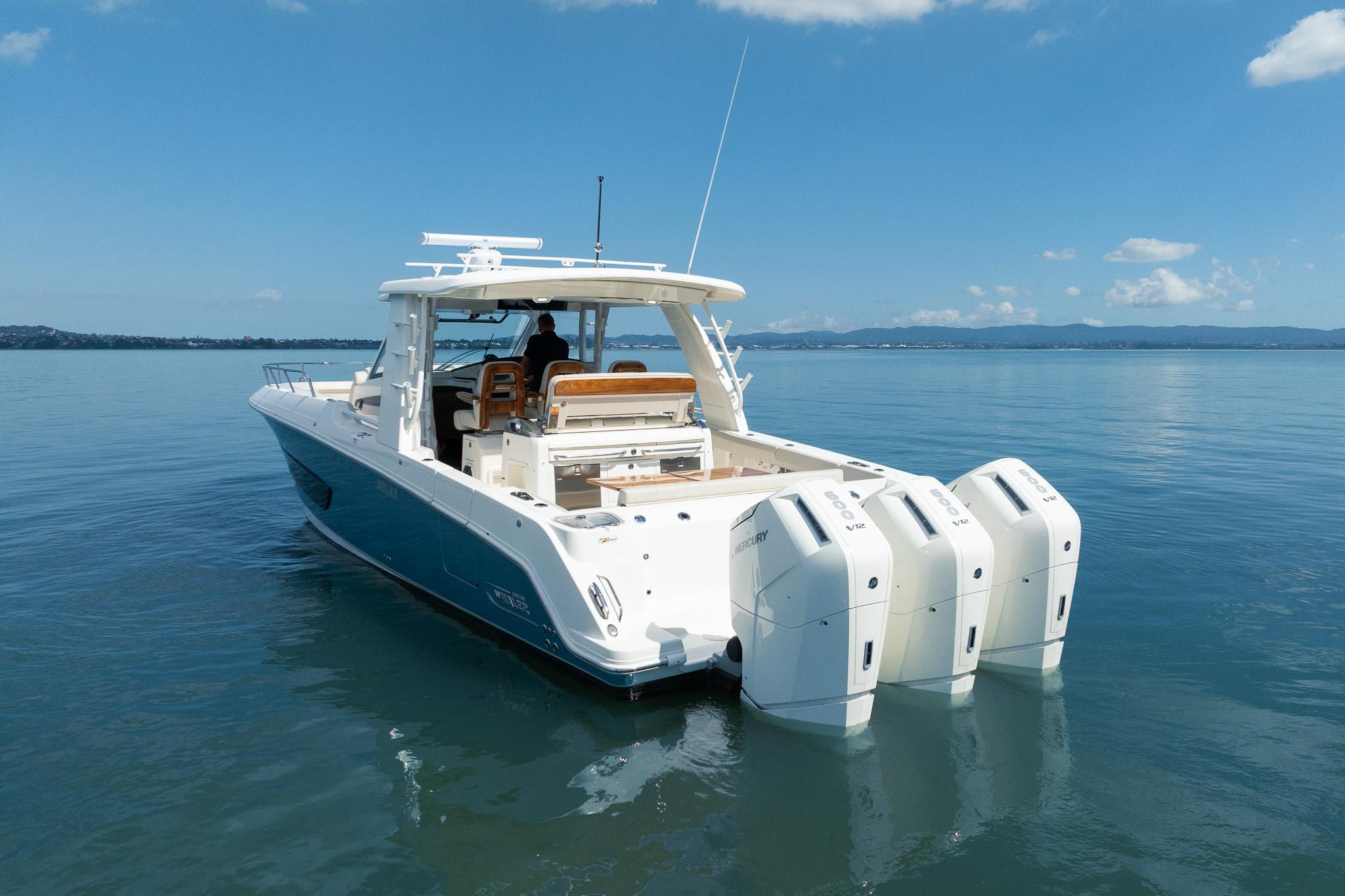 Boston Whaler 420 Outrage