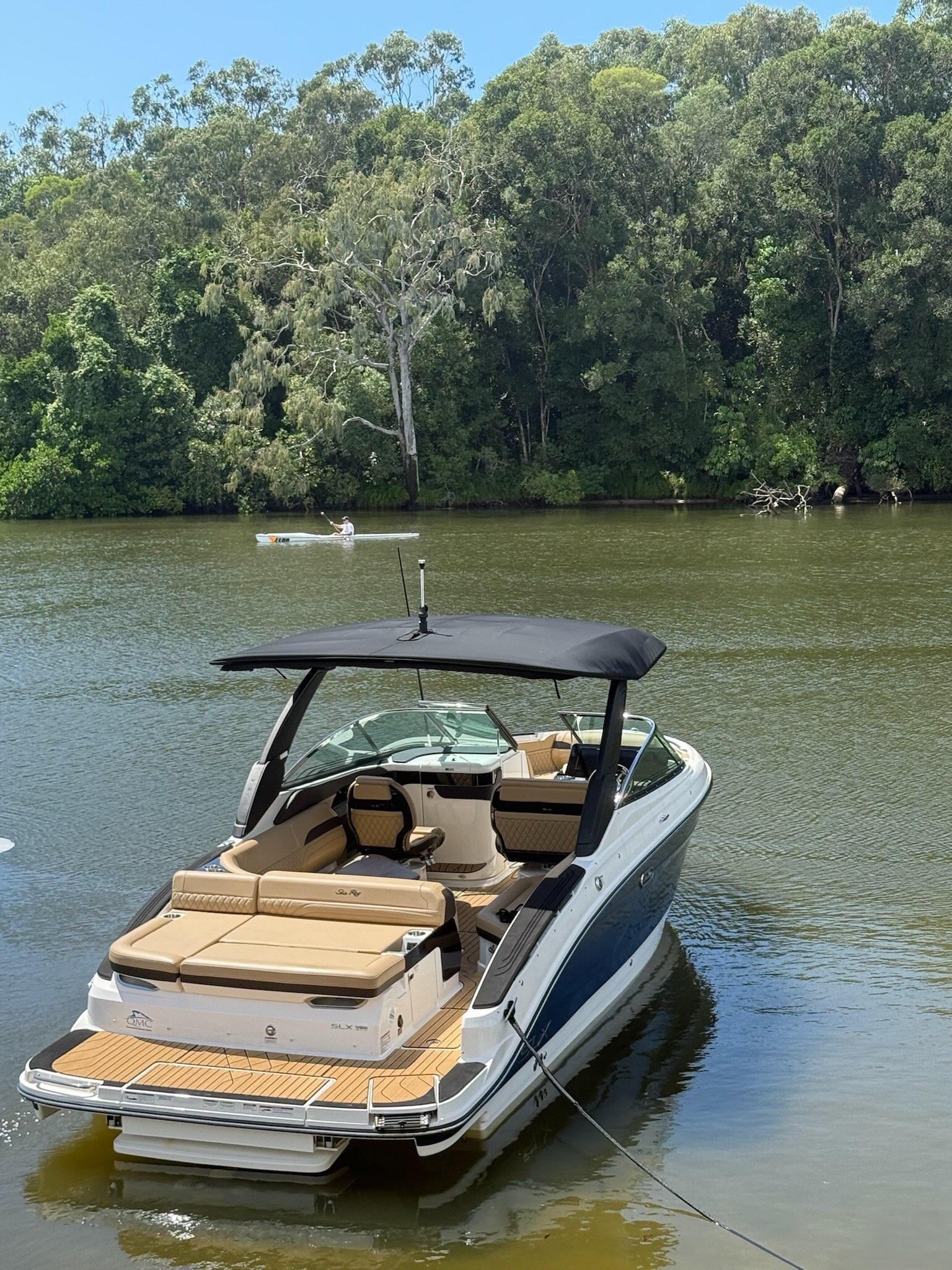 Sea Ray SLX 280