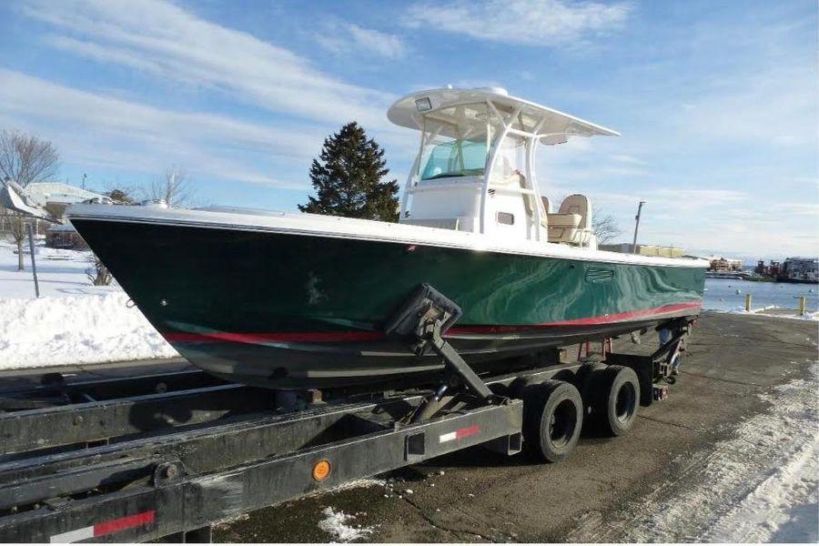 Hunt Yachts Surfhunter 25 Center Console