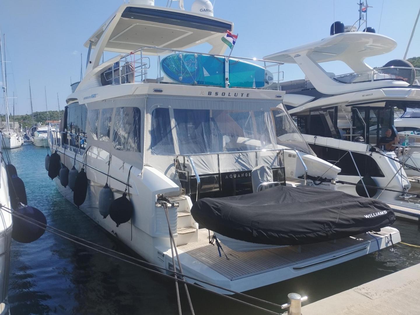 Absolute Yachts 60 fly