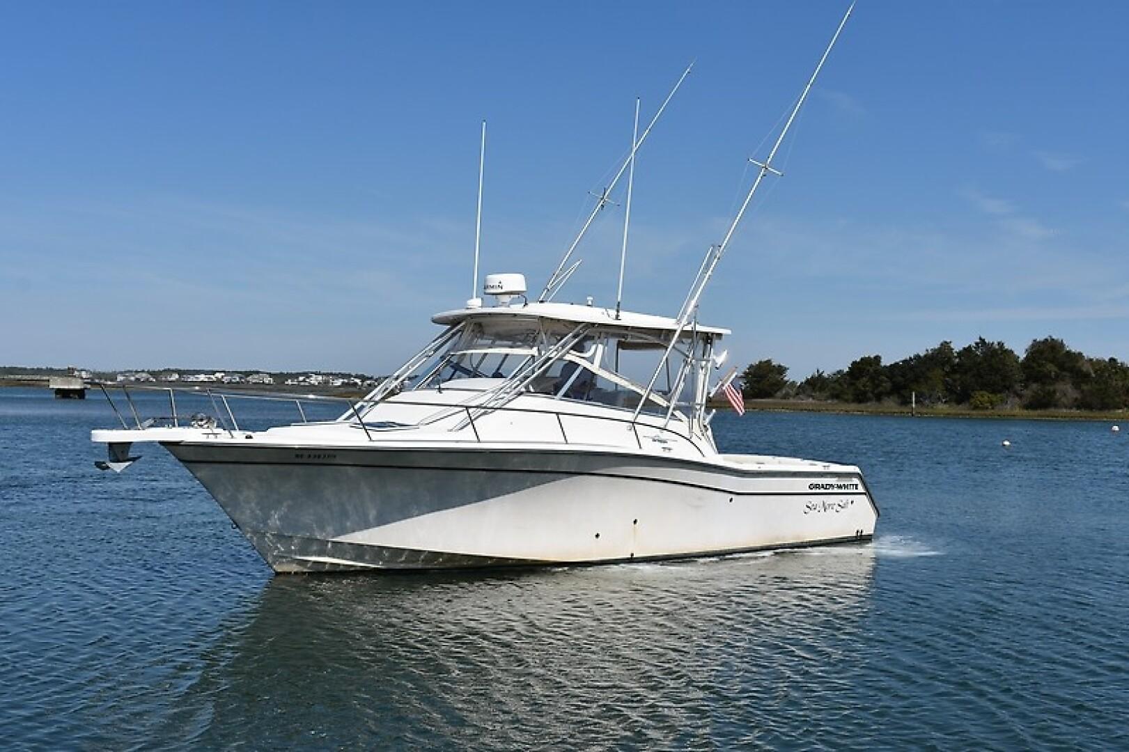 Grady-White 330 Express