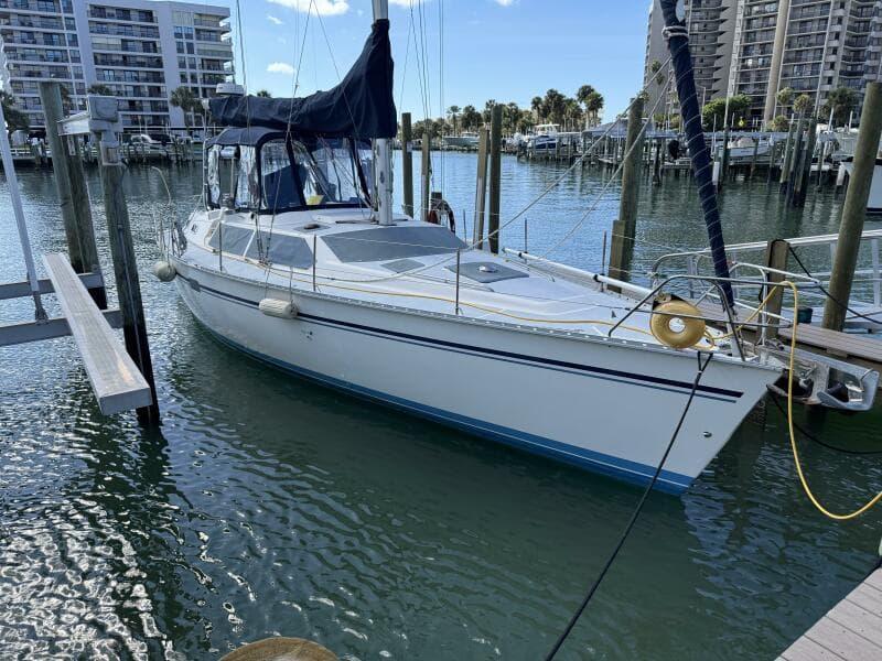 Hunter Passage 42