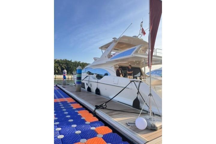 Azimut 70