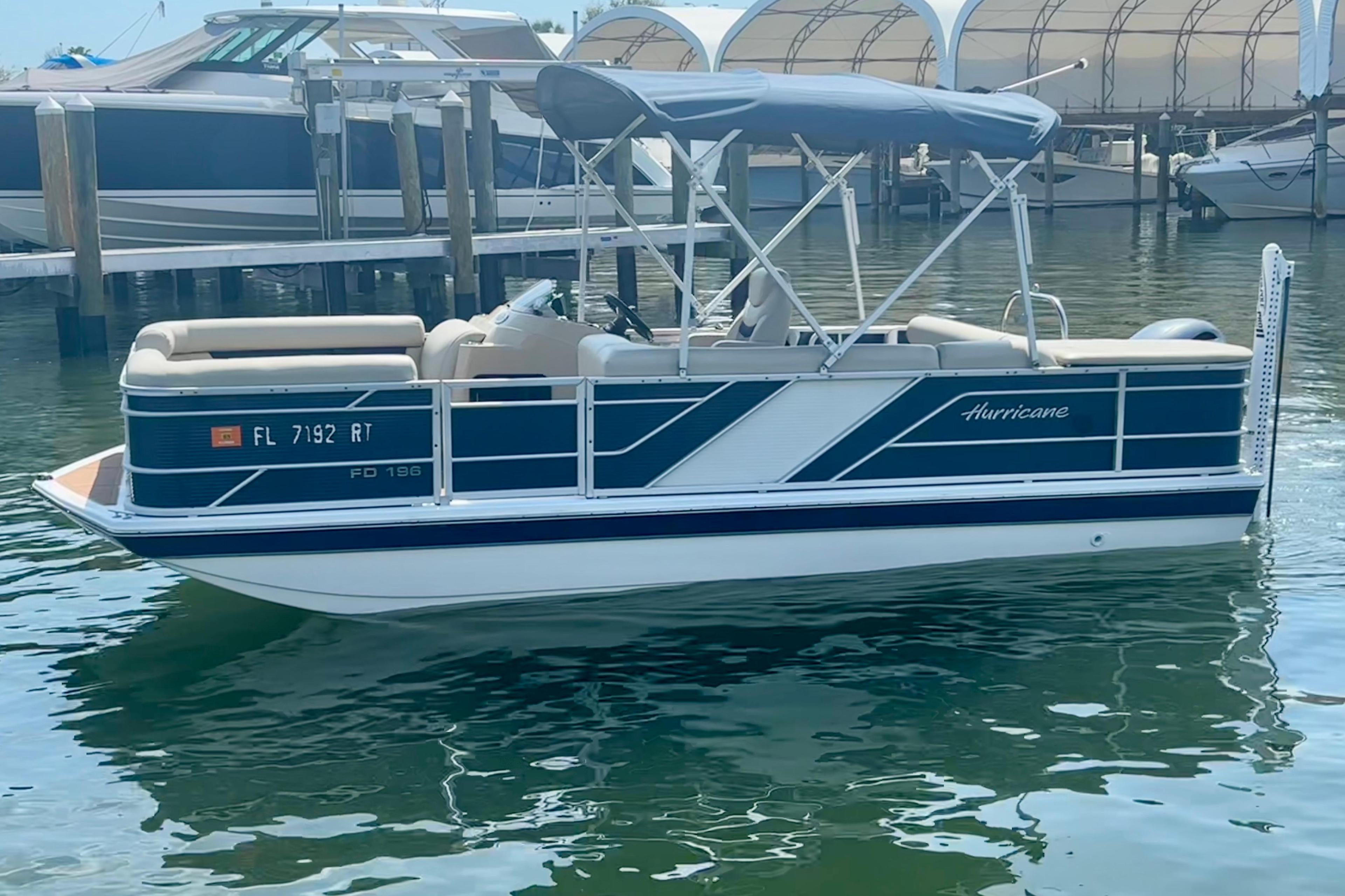 Hurricane FunDeck 196