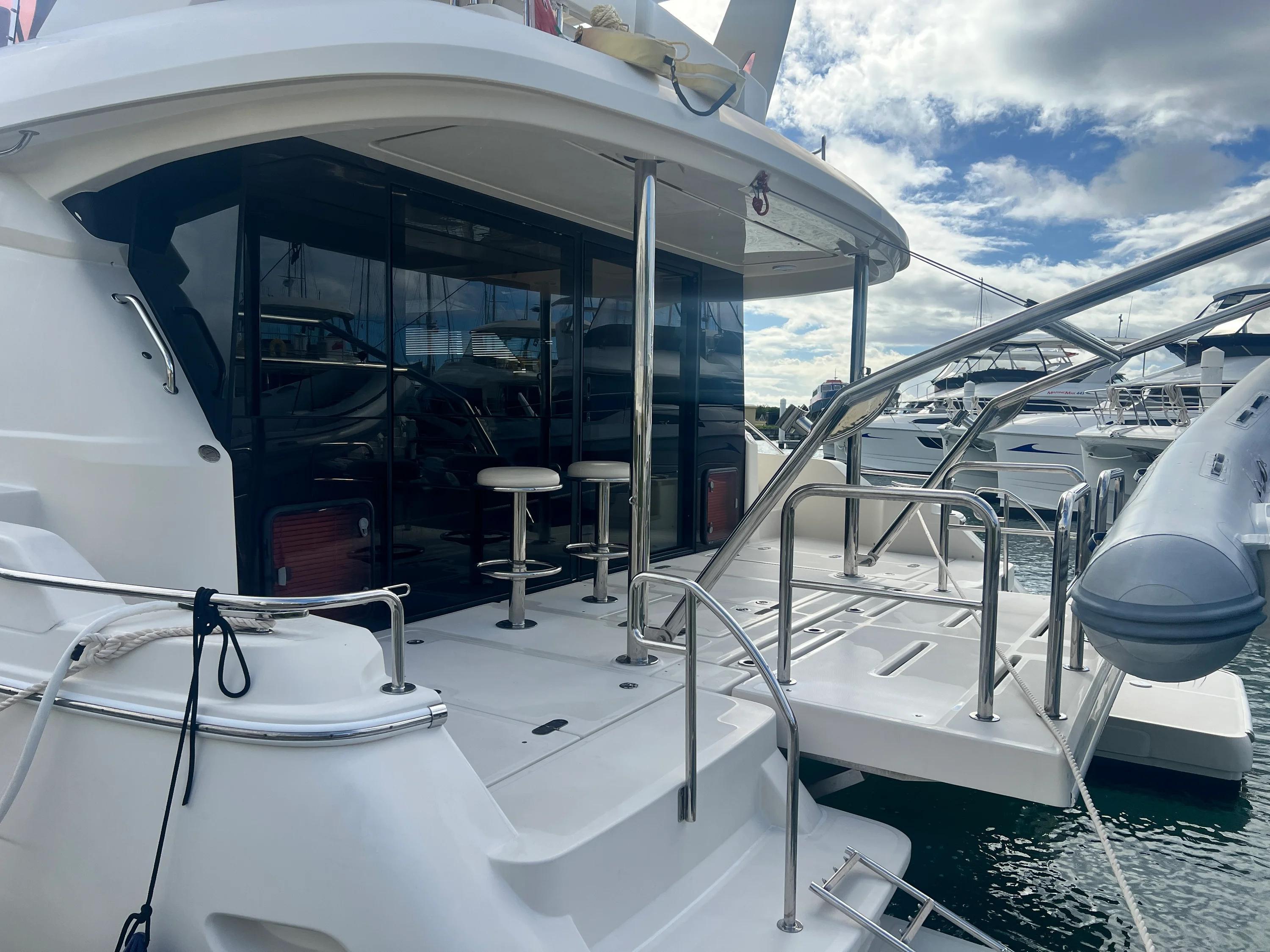 Aquila 48