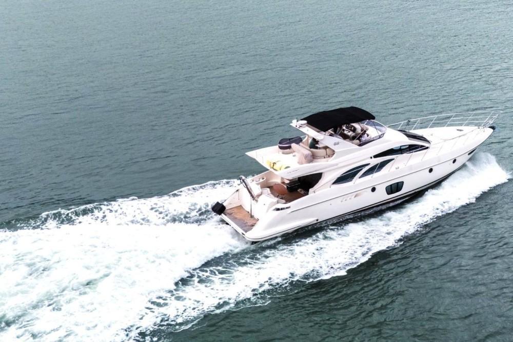 Azimut 62E